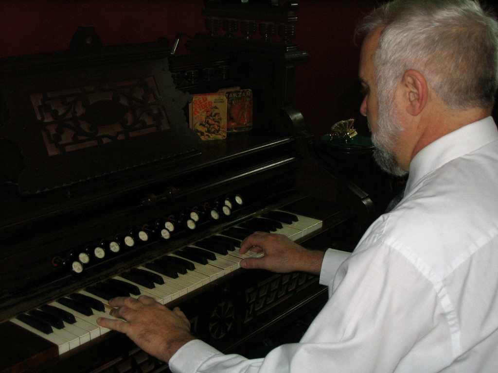 Scott Pembleton plays the 1891 Bell Pump Organ